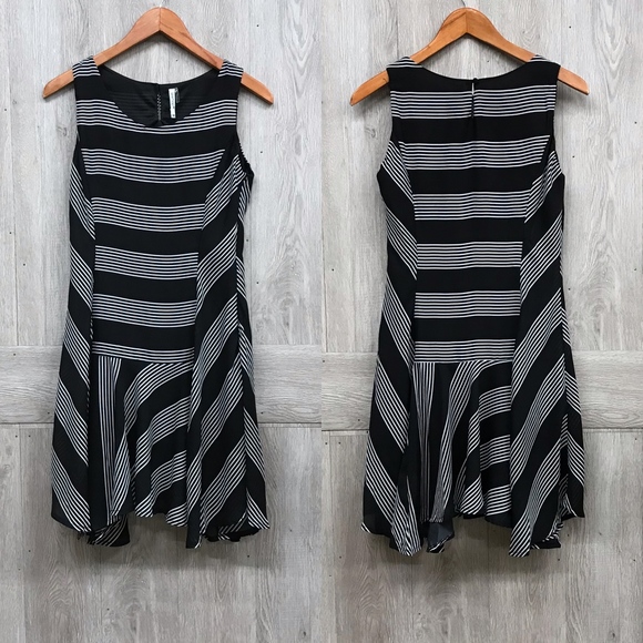 Black White Striped Flared Mini Midi Dress - Picture 2 of 5